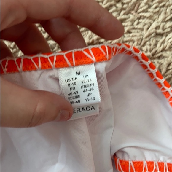 Bikini! - Picture 3 of 4